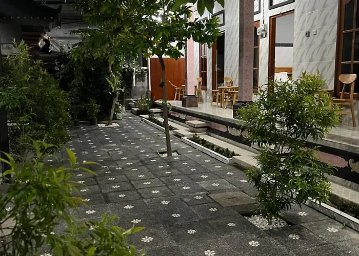 ゲストハウス D Nux House *